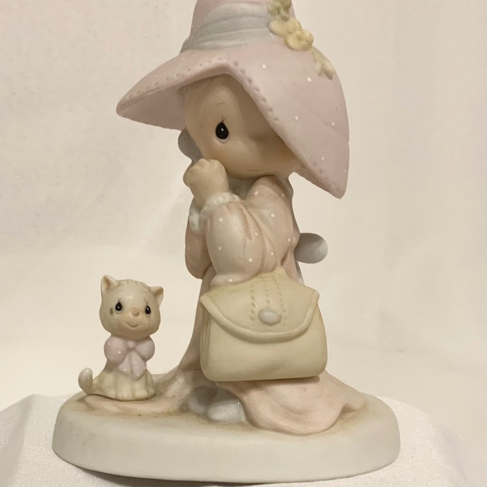 Vintage 1983 Precious Moments - To A Very Special Mom